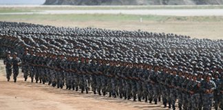 O governo chinês envia cerca de 60.000 soldados para plantar árvores
