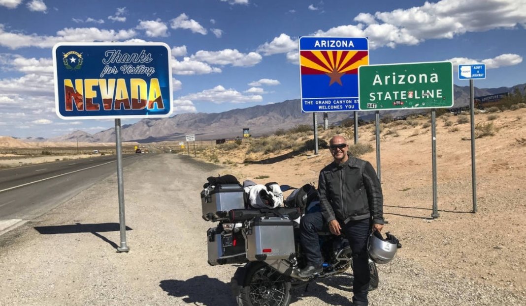 POR CURA e AVENTURA – Brasileiro com depressão viaja toda América do Norte de moto