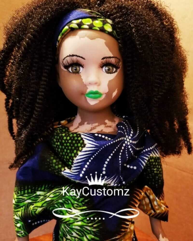 bonecas com vitiligo ajudam criancas com mesma condicao a gostarem de si mesmas1 - Artista cria uma linha de bonecas com vitiligo e ajuda crianças a se amarem do jeito que são