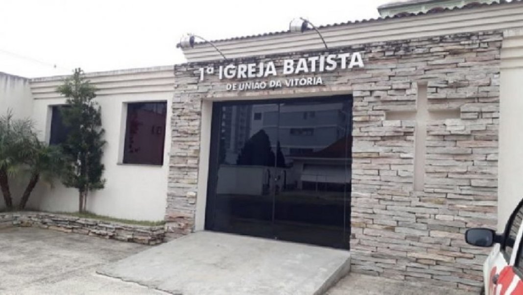 1ª Igreja Batista acolhe moradores de rua durante a noite