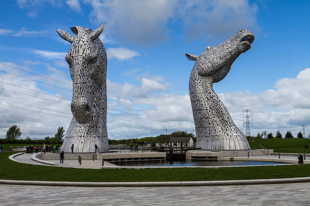 sensivel-mente.com - Belíssima escultura The Kelpies com 30 metros de altura impressiona!