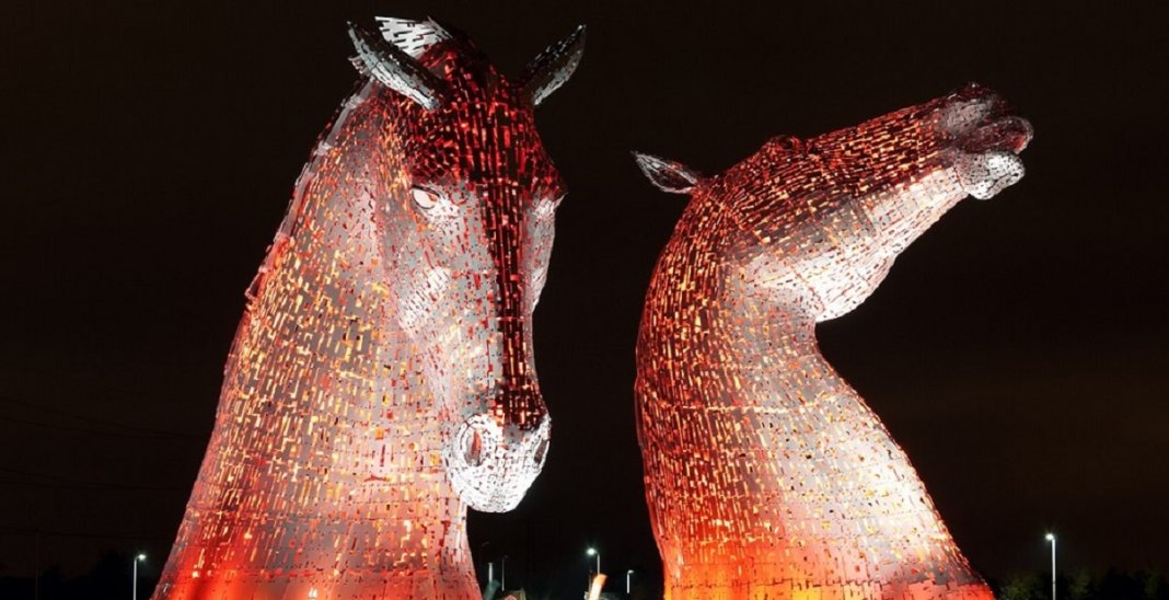 Belíssima escultura The Kelpies com 30 metros de altura impressiona!