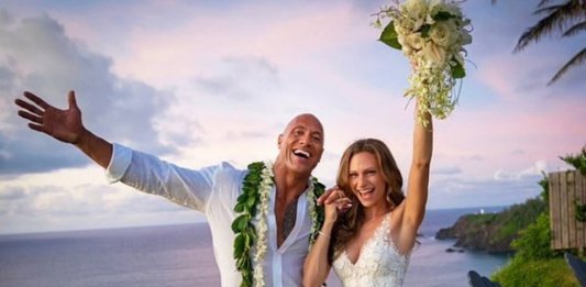 O famoso The Rock se casou em lugar paradisíaco neste domingo confira!