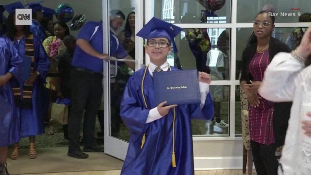 “Gênio” de 11 anos ao se formar diz: “vou provar pela ciência a existência de Deus”