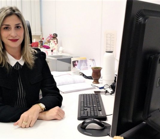 Juíza prioriza processos para não deixar nenhuma criança sem lar