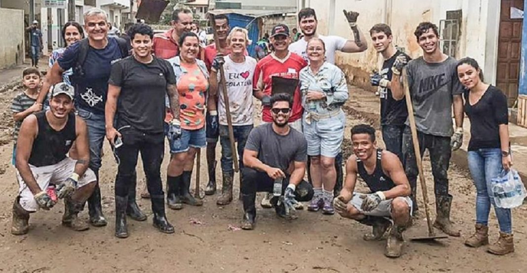 Prefeito de Colatina viajou 200 km até Iconha (ES) para socorrer moradores vítimas das enchentes