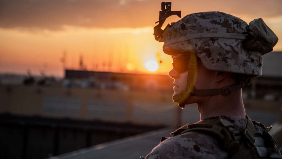 Irã lança mísseis em instalações militares dos EUA no Iraque: oficial dos EUA us troops iraq ht jef 200106 hpMain 16x9 992 - Irã lança mísseis em instalações militares dos EUA no Iraque: oficial dos EUA