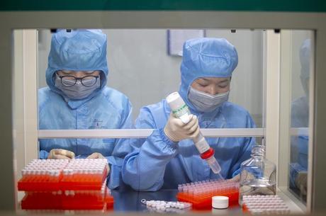 sensivel-mente.com - China vai testar vacina contra o coronavírus em até 40 dias