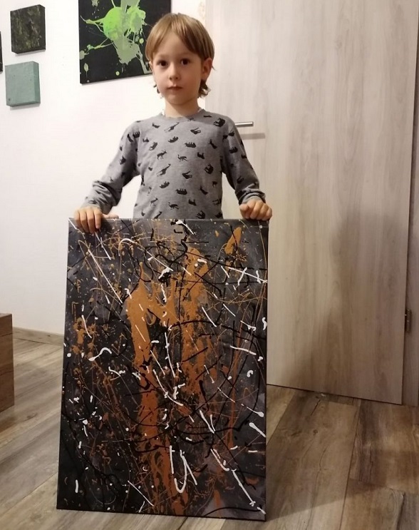 sensivel-mente.com - Pai postou com orgulho: “Meu filho tem Autismo e se expressa através da pintura, e eis aqui algumas obras de arte dele”.