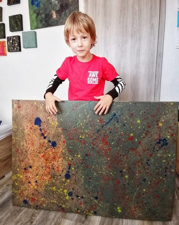 sensivel-mente.com - Pai postou com orgulho: “Meu filho tem Autismo e se expressa através da pintura, e eis aqui algumas obras de arte dele”.