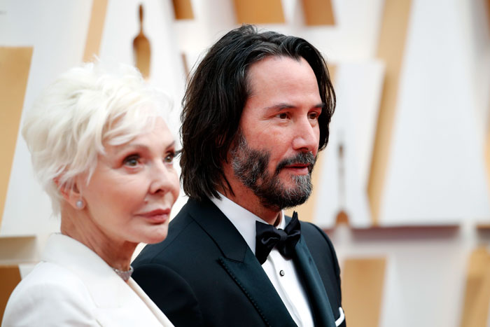 sensivel-mente.com - Keanu Reeves levou sua mãe, Patricia Taylor, ao Oscar como sua acompanhante e rouba a cena!