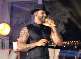 Gusttavo Lima fez show em sua casa e transmitiu pela web devido a quarentena e consegue mais de 10 milhões de visualizações Gusttavo Lima fez show em sua casa e transmitiu pela web devido a quarentena e consegue mais de 10 milhões de visualizações