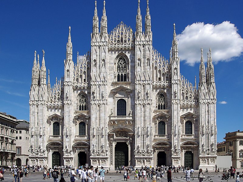 Exterior da Catedral de Milão - Neste domingo de Páscoa: LIVE de Andrea Bocelli será transmitida da catedral de Milão