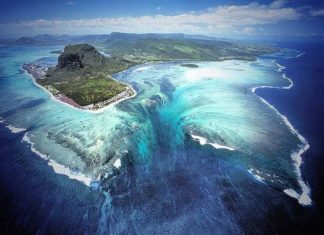 “Cachoeira subaquática” conheça esta beleza impressionante da Ilha Maurícia