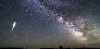 Nesta madrugada, entre terça e quarta-feira, acontecerá uma chuva de estrelas cadentes: vindas do cometa Halley