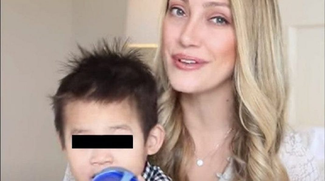 A youtuber Myka Stauffer “devolve” filho autista que tinha adotado três anos depois da adoção