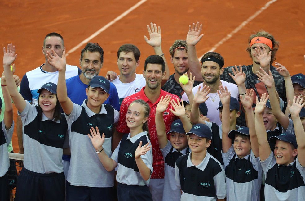 sensivel-mente.com - Tenista número 1 Djokovic contrai covid-19 após promover torneios de tênis com participação do público