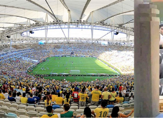 “Deus nos acuda” Prefeito do RJ autoriza jogos de futebol em estádios com apenas 1/3 de público