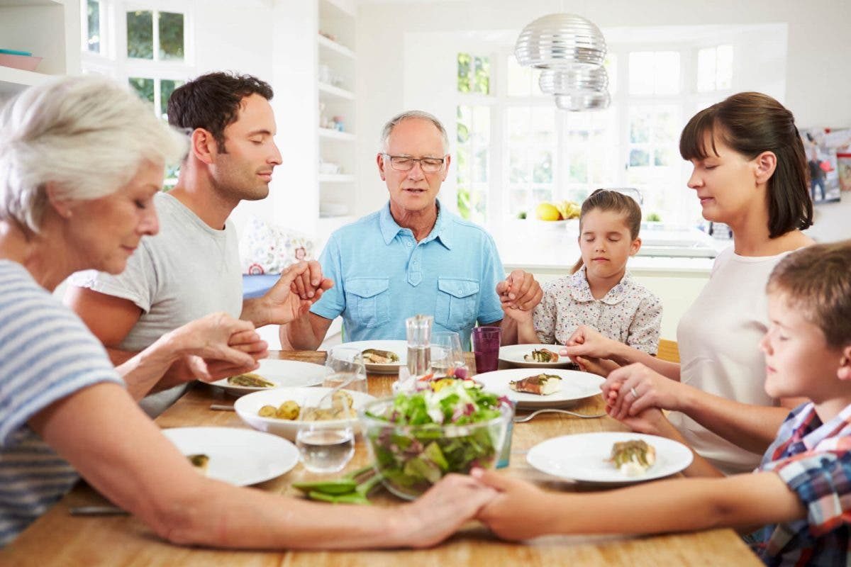 sensivel-mente.com - Oramos para que nesta quarentena, todas as famílias tenham alimento sobre a mesa