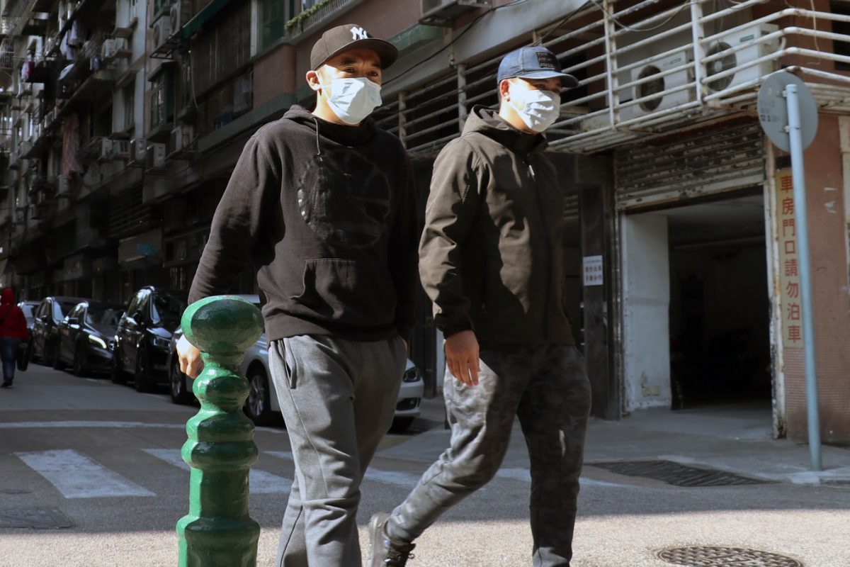 Usar máscaras durante a pandemia é um sinal de respeito mútuo. É como dizer: todo mundo importa