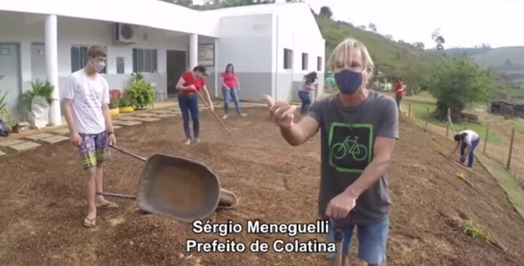 Sergio Meneguelli, Prefeito de Colatina faz o mutirão do isolamento para concluir uma escola.