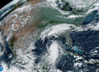 O Furacão Laura está indo em direção à Costa do Golfo dos EUA e a previsão é de danos devastadores