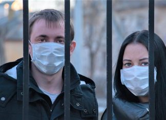 As máscaras reduzem imensamente os riscos de contaminação, assim apontam estudos.