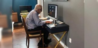 Professor de 91 anos gosta de dar aulas virtuais. Ele se comporta como um “especialista” em tecnologia