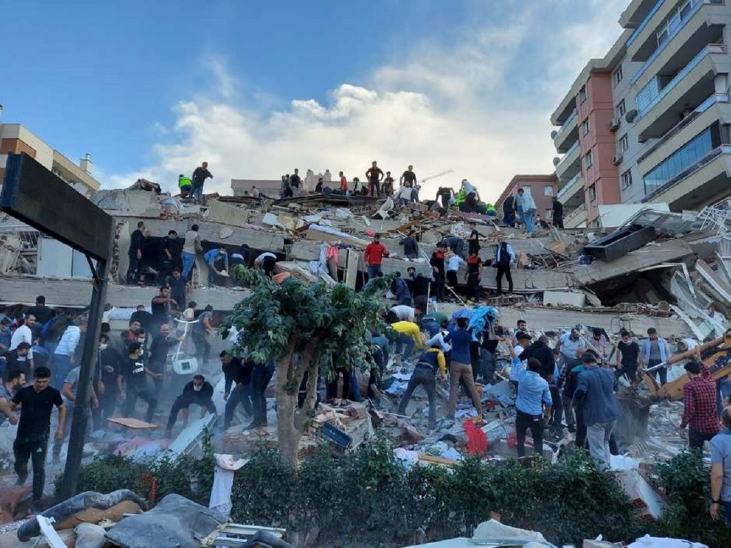 Forte Terremoto na Turquia. Assista ao vídeo!