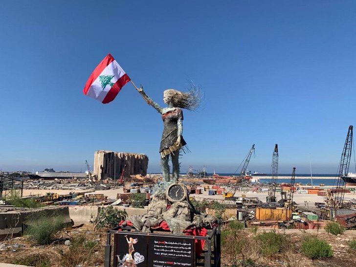 sensivel-mente.com - Artista libanesa cria escultura poderosa com as cinzas deixadas pela explosão em Beirute. Um tributo