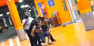 Conforme vídeo, Beto Freitas foi SUFOCADO durante 4 minutos em frente 15 testemunhas no Carrefour do RS