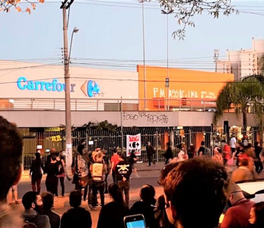 12 fornecedores do Carrefour se comprometem em aliança contra o racismo