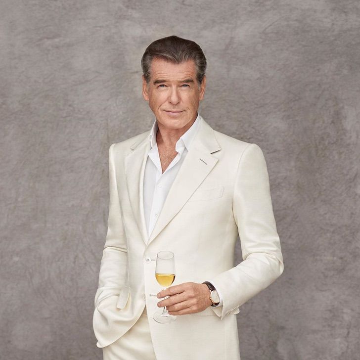 sensivel-mente.com - "Você foi meu melhor James Bond": Pierce Brosnan prestou uma bela homenagem a Sean Connery após sua partida