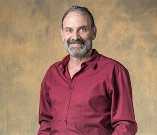 Marco Ricca continua na UTI, porém lúcido e respirando espontaneamente