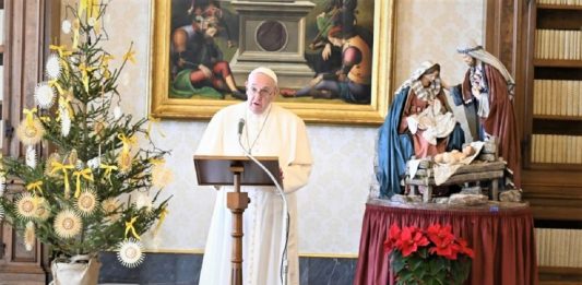 Papa Francisco DECLARA “Ano da Família” e suplica prioridade ao “perdão sobre a discórdia”