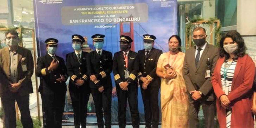Mulheres pilotaram o voo comercial mais longo da Índia. Foram 17 horas de viagem sem parar