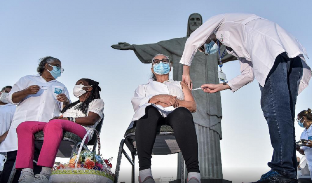 “Início da vacinação não é o fim da pandemia”, declara Eduardo Paes, prefeito do Rio de Janeiro