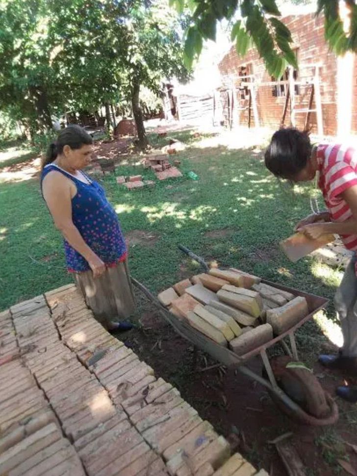 sensivel-mente.com - Youtuber construiu casa para sua família graças aos seus vídeos