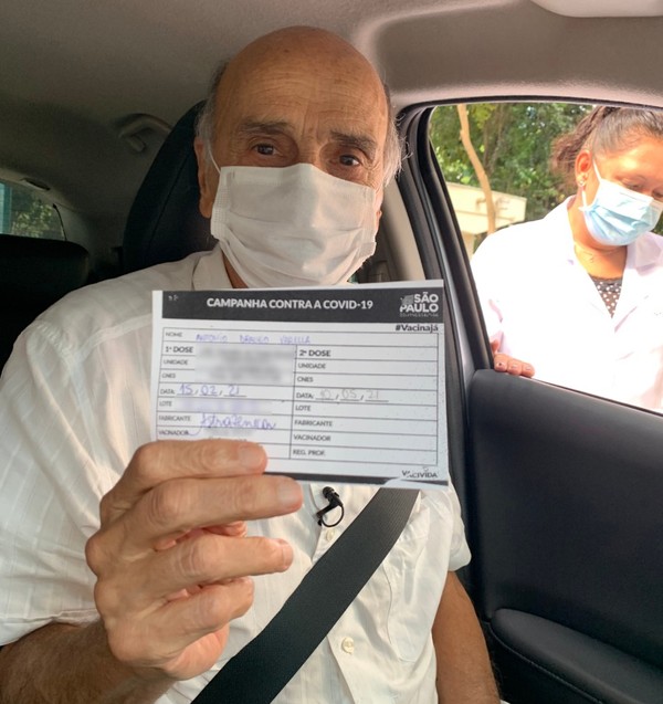 Dr. Drauzio Varella foi vacinado contra a Covid-19 em SP e diz: “confie na ciência, confie na vacina” drauzio varella - Dr. Drauzio Varella foi vacinado contra a Covid-19 em SP e diz: “confie na ciência, confie na vacina”