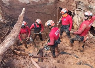 Chuva provoca mortes e deixa desaparecidos em Santa Maria de Itabira (MG); veja vídeo de resgate durante deslizamento