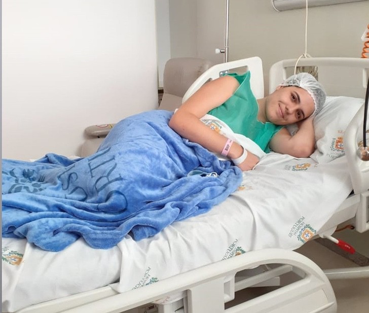 sensivel-mente.com - A jovem brasileira viajou mais de 2.000 quilômetros para doar medula óssea. A vida dependia dela