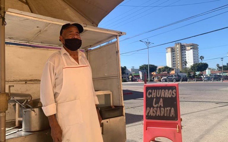 sensivel-mente.com - Don Albino criou seus 12 filhos vendendo churros. Exemplo de superação!