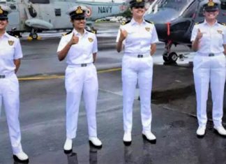 Pela primeira vez em 23 anos, a Marinha da Índia envia quatro mulheres para navios de guerra!