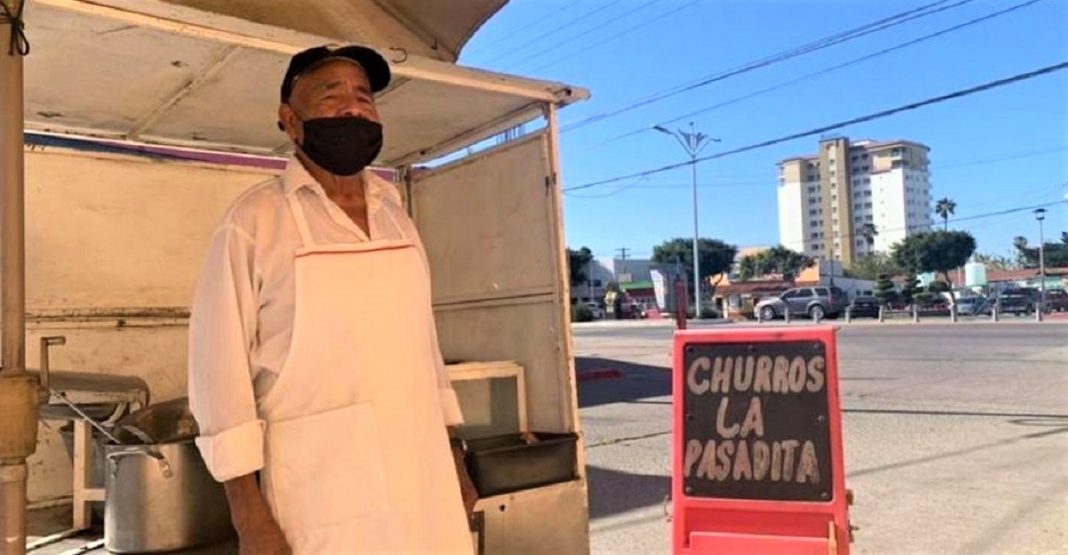 Don Albino criou seus 12 filhos vendendo churros. Exemplo de superação!