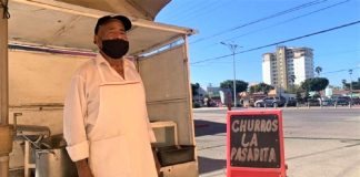 Don Albino criou seus 12 filhos vendendo churros. Exemplo de superação!