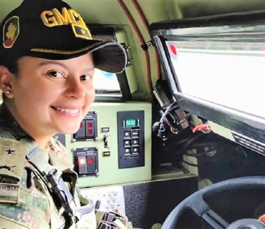 Pela primeira vez, uma mulher comanda as tropas do exército colombiano na selva. É a senhora de ferro!