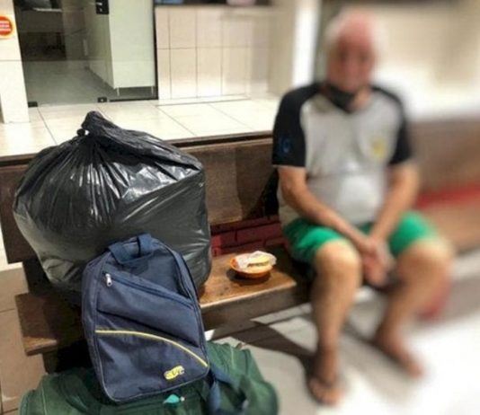 Indignação: Homem foi preso por suspeita de abandonar o pai em rodoviária em SC