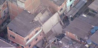 Edifício residencial de 4 andares desaba nesta madrugada em Rio das Pedras, Rio de Janeiro.