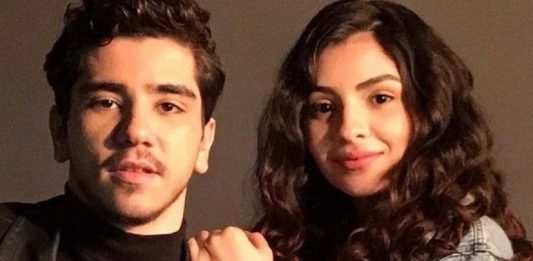 Morre aos 21 anos a atriz Mabel Calzolari, vítima de uma doença rara