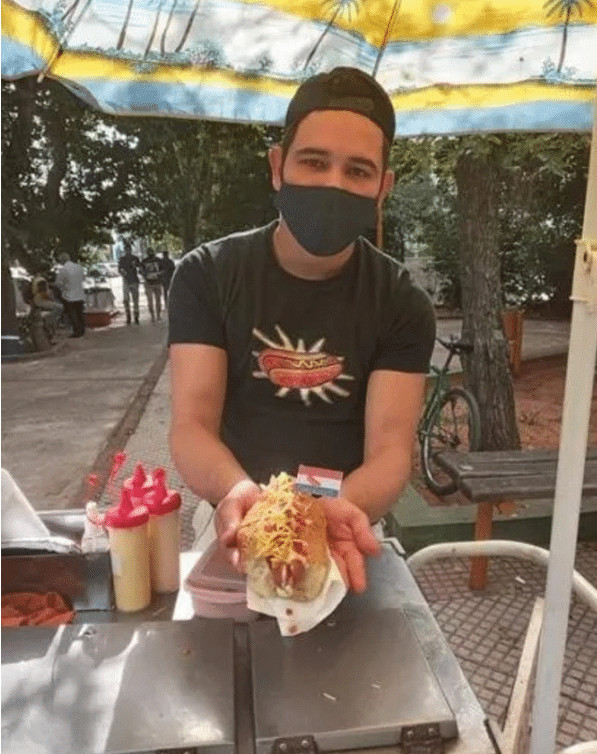 sensivel-mente.com - Rapaz perdeu o emprego com a pandemia e se recuperou abrindo barraca de Hot Dog